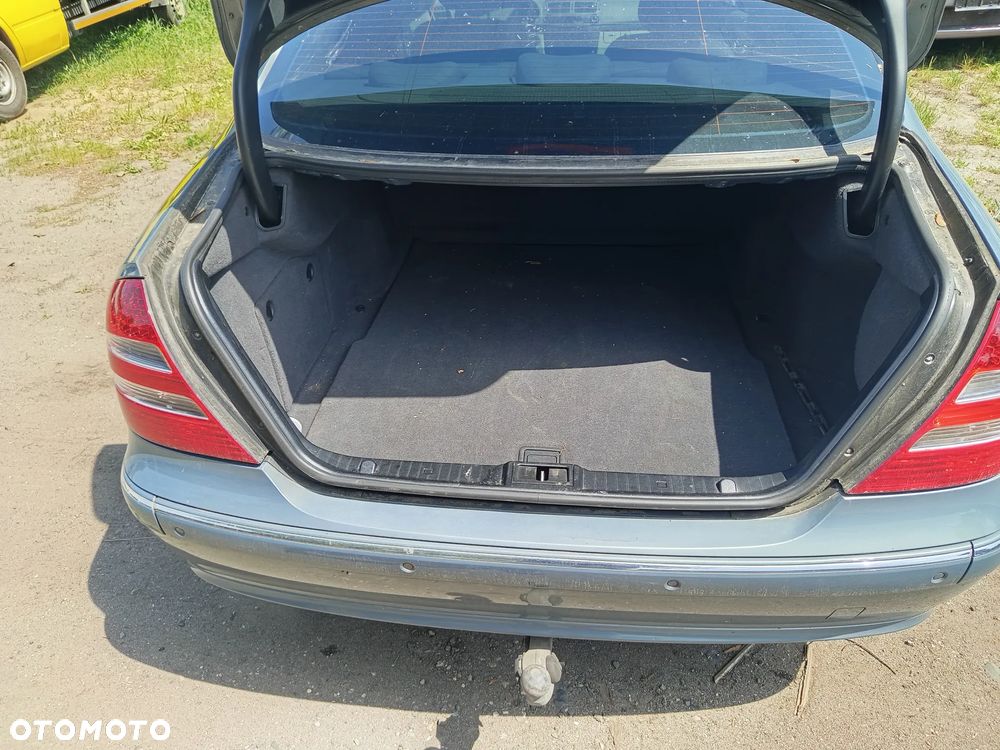 Mercedes-Benz Klasa E 320 4 Matic Avantgarde - 9