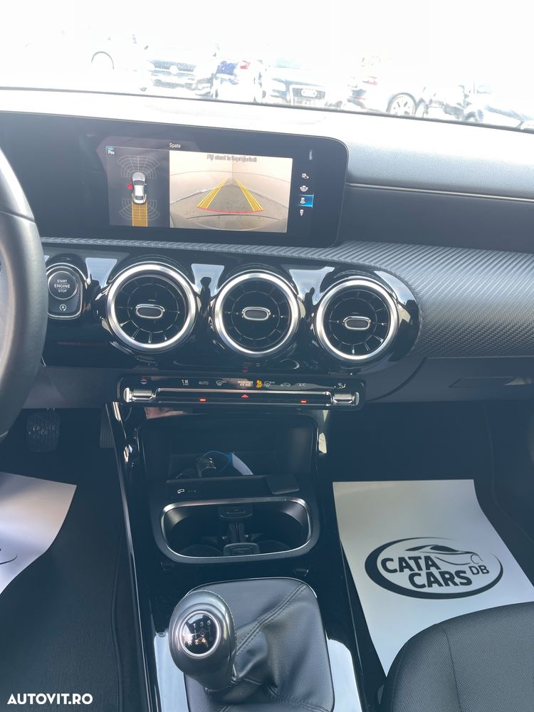 Mercedes-Benz CLA 180 d - 34