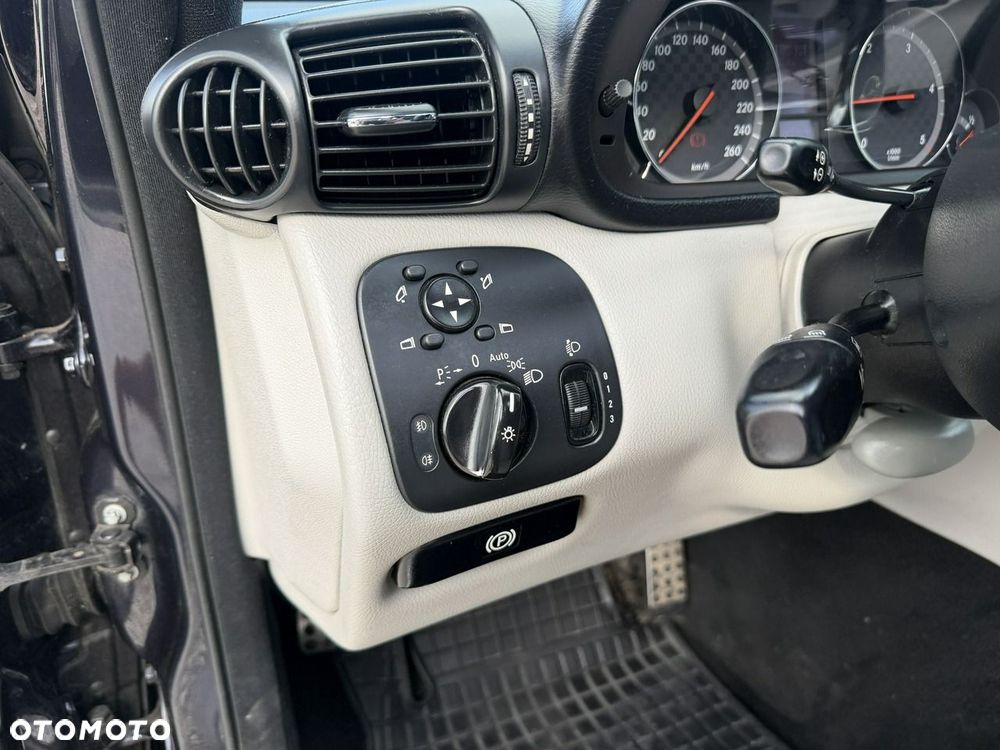 Mercedes-Benz CLC - 18