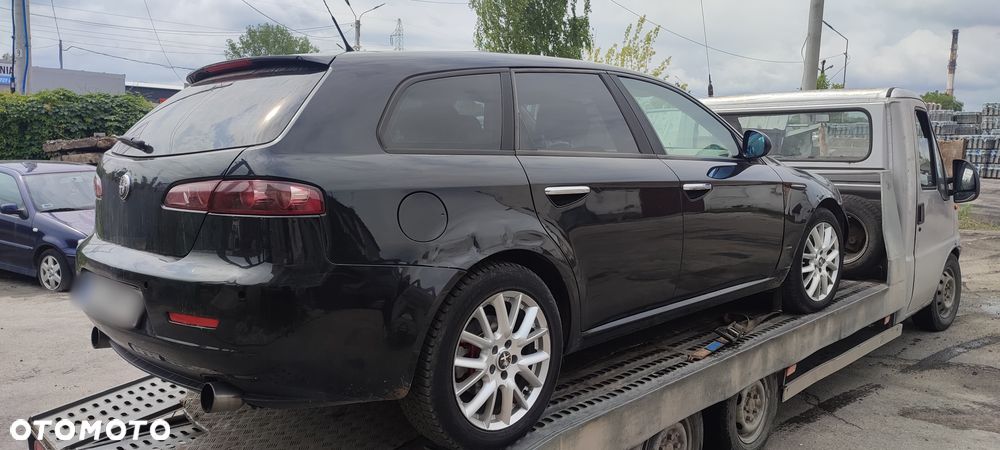 ALFA ROMEO 159 1.9 jtdm WSZYSTKIE CZESCI 802/B SILNIK SKRZYNIA SANKI BELKA WSZYSTKIE INNE Z DEMONTAZU AUTA - 3