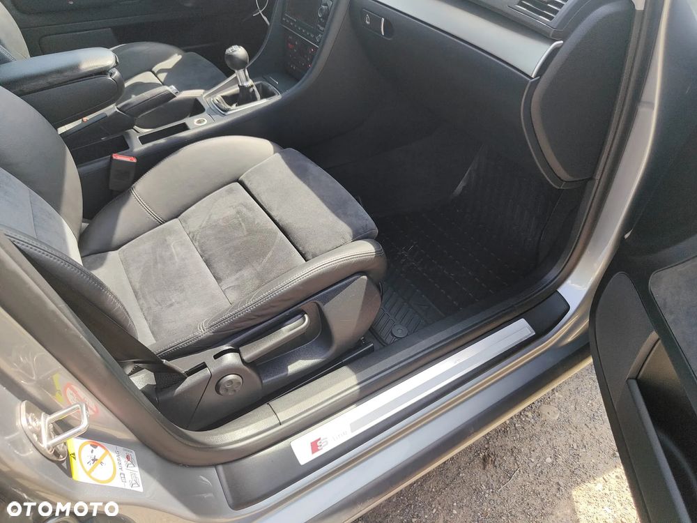Audi A4 Avant 2.0 TDI - 21