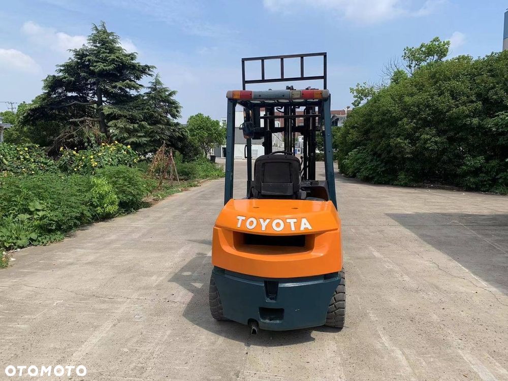 Toyota FD 30 Geneo 30 - 4