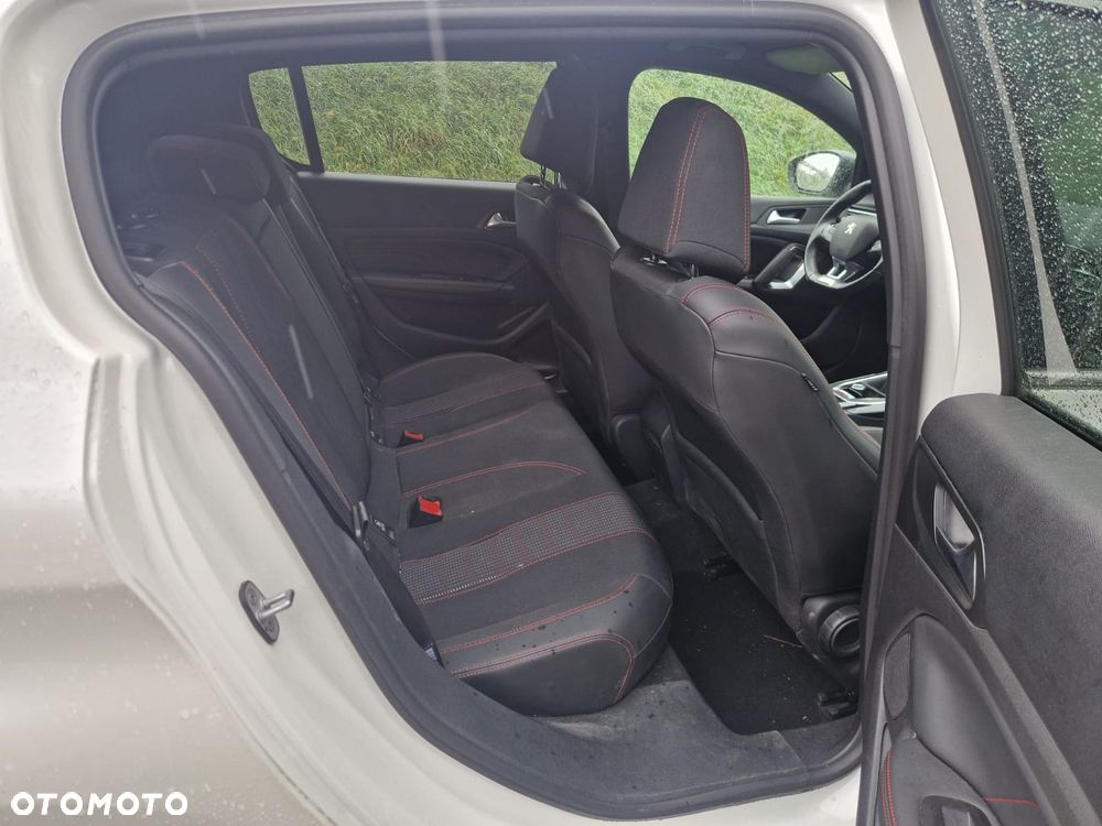 Peugeot 308 - 13