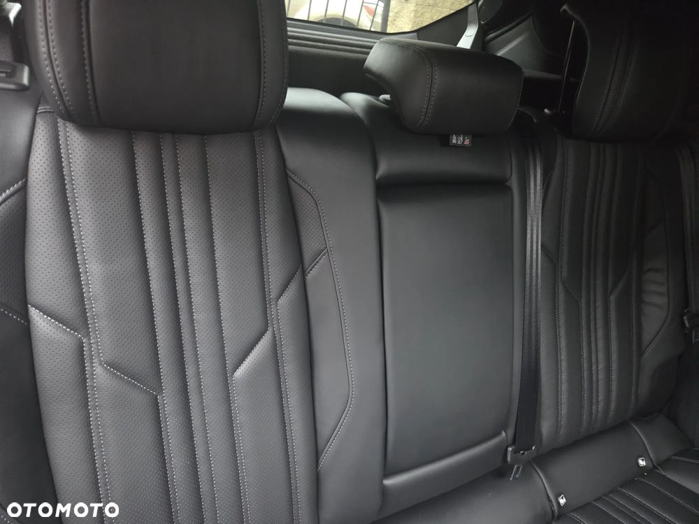 Peugeot 408 - 13