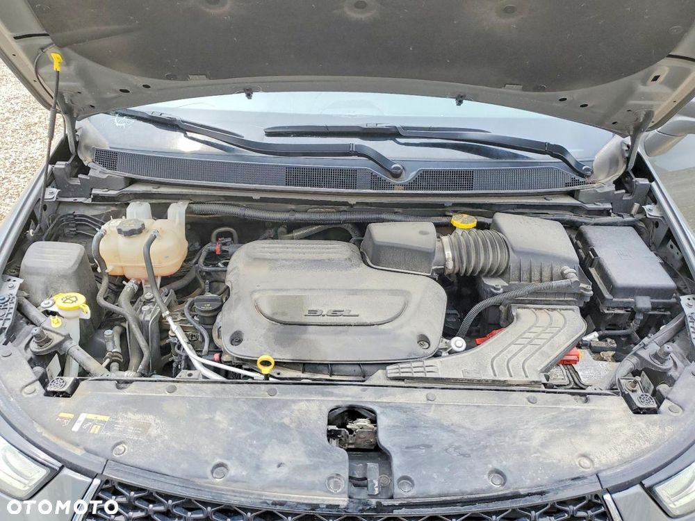 Chrysler Pacifica - 11