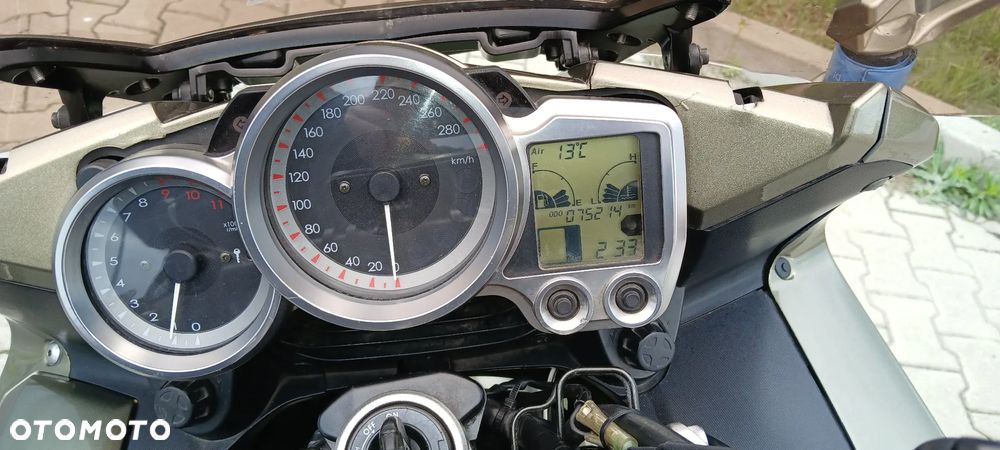 Yamaha FJR - 5