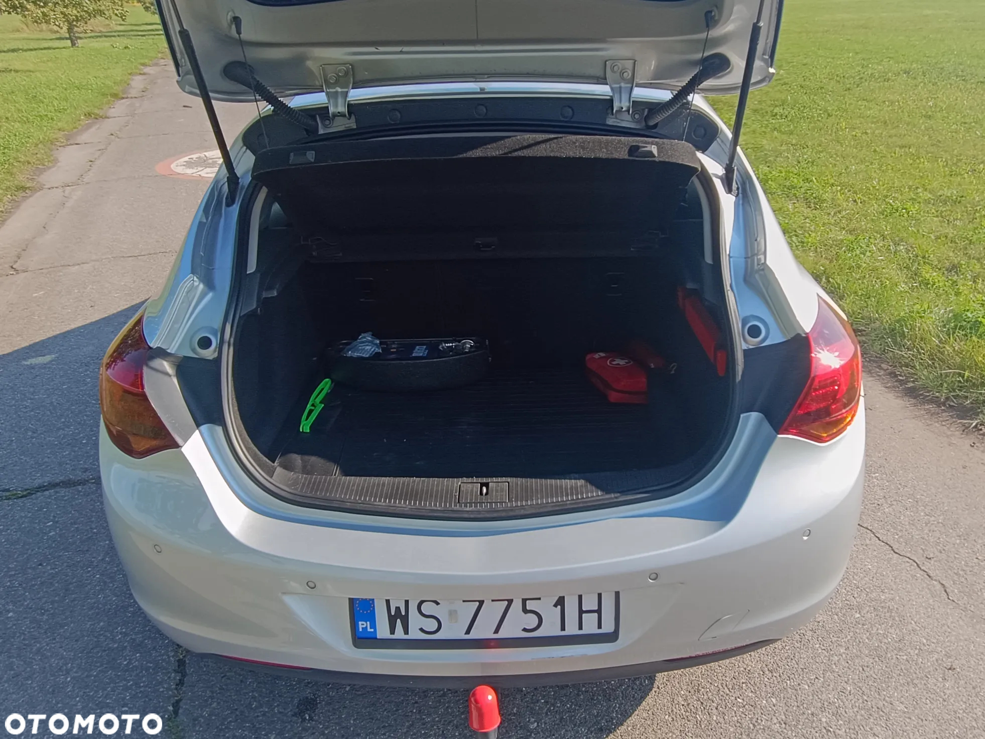 Opel Astra IV 1.6 Cosmo - 10