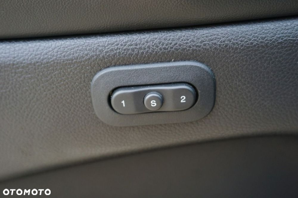 Jeep Grand Cherokee - 15