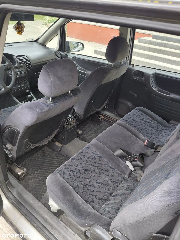 Opel Zafira - 5