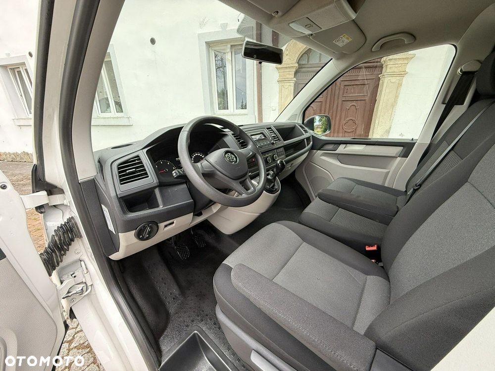 Volkswagen Transporter - 14