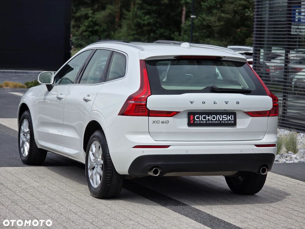 Volvo XC 60 T4 Momentum Pro - 7
