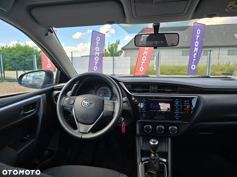 Toyota Corolla 1.6 Active EU6 - 30