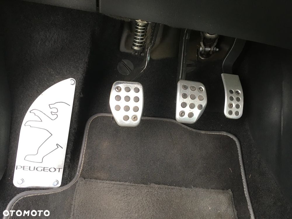 Peugeot 207 CC 1.6 Sport - 15