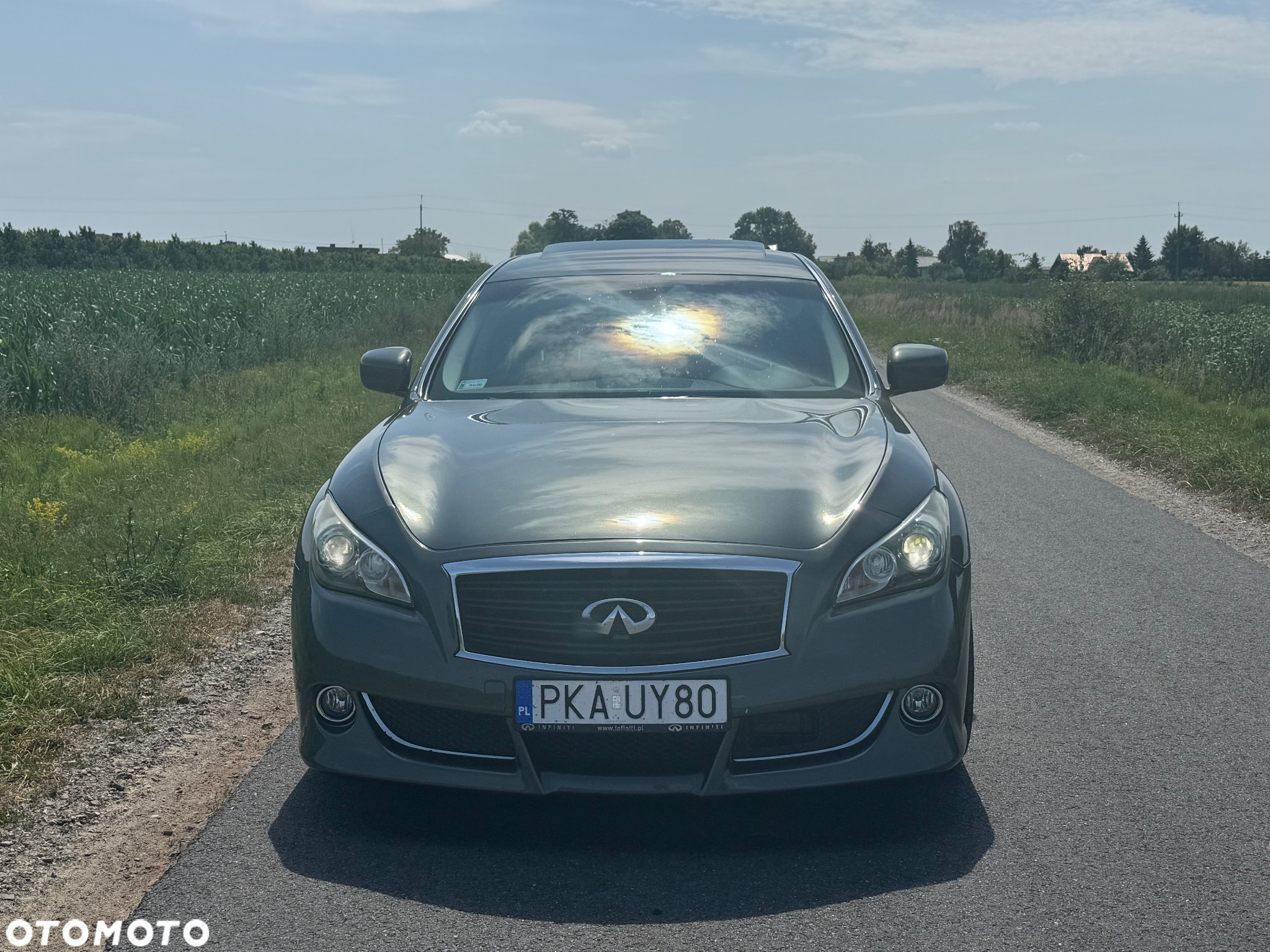 Infiniti M - 5