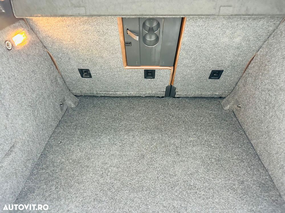 Volkswagen Tiguan 2.0 TDI DPF 4Motion Cup Sport & Style - 23