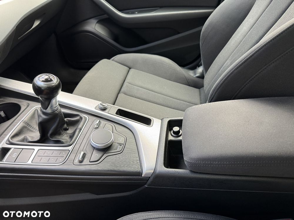 Audi A4 Avant 2.0 TDI design - 29