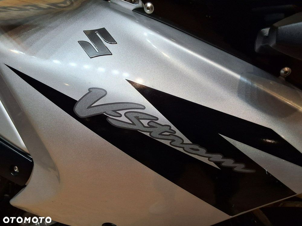 Suzuki DL - 11