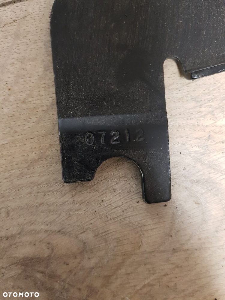 Osłona pasa Harley Davidson V-Rod - 8