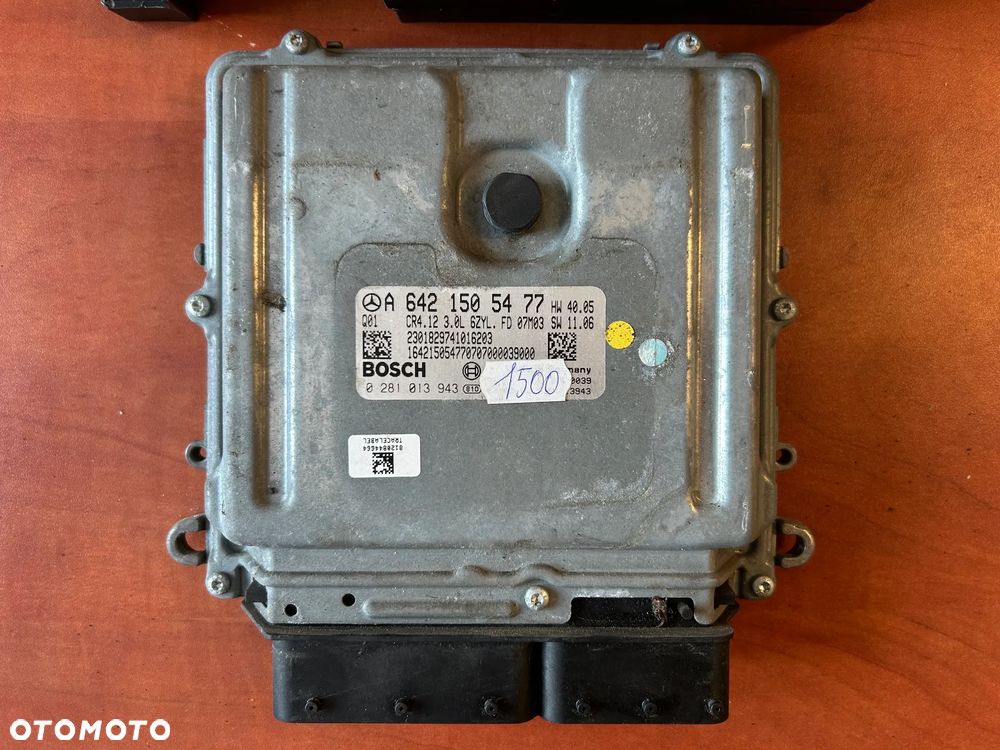 ZESTAW STARTOWY KOMPUTER SILNIKA SKRZYNKI BEZPECZNIKÓW STACYJKA Z KLUCZYKIEM MERCEDES BENZ ML W164 3.0 V6 DIESEL A6421505477 - 2