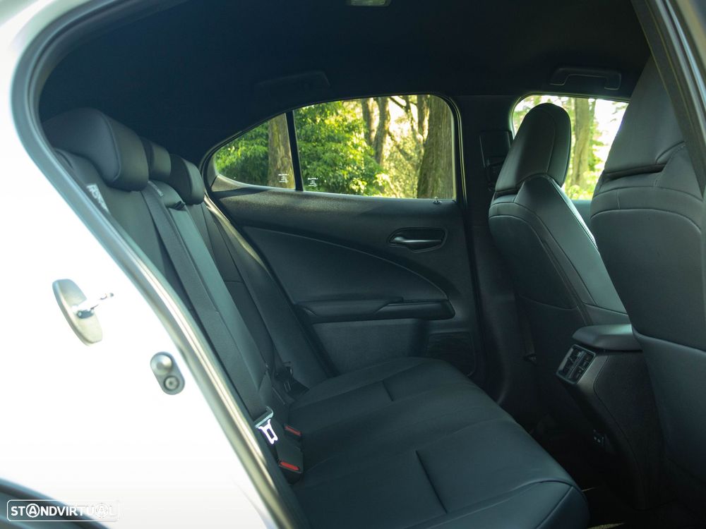 Lexus UX 250h Special Edition (LCA) - 14