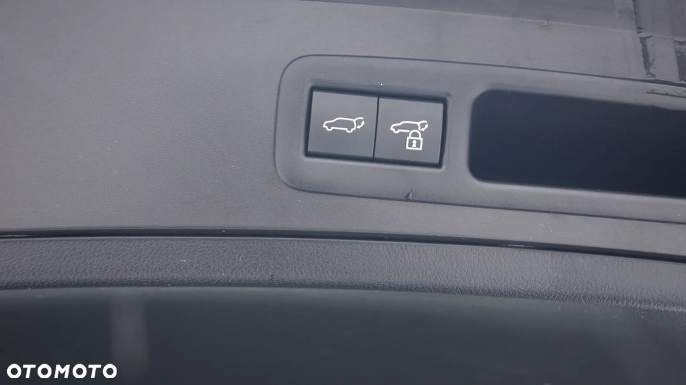 Lexus UX 250h GPF F Sport Design+ 2WD - 8