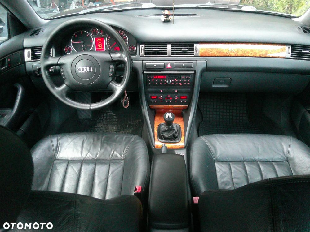 Audi A6 Limousine 1.9 TDI - 12