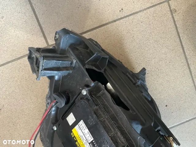 REFLEKTOR LAMPA PRAWA PRZÓD TOYOTA AURIS I XENON 81140-02540 - 10