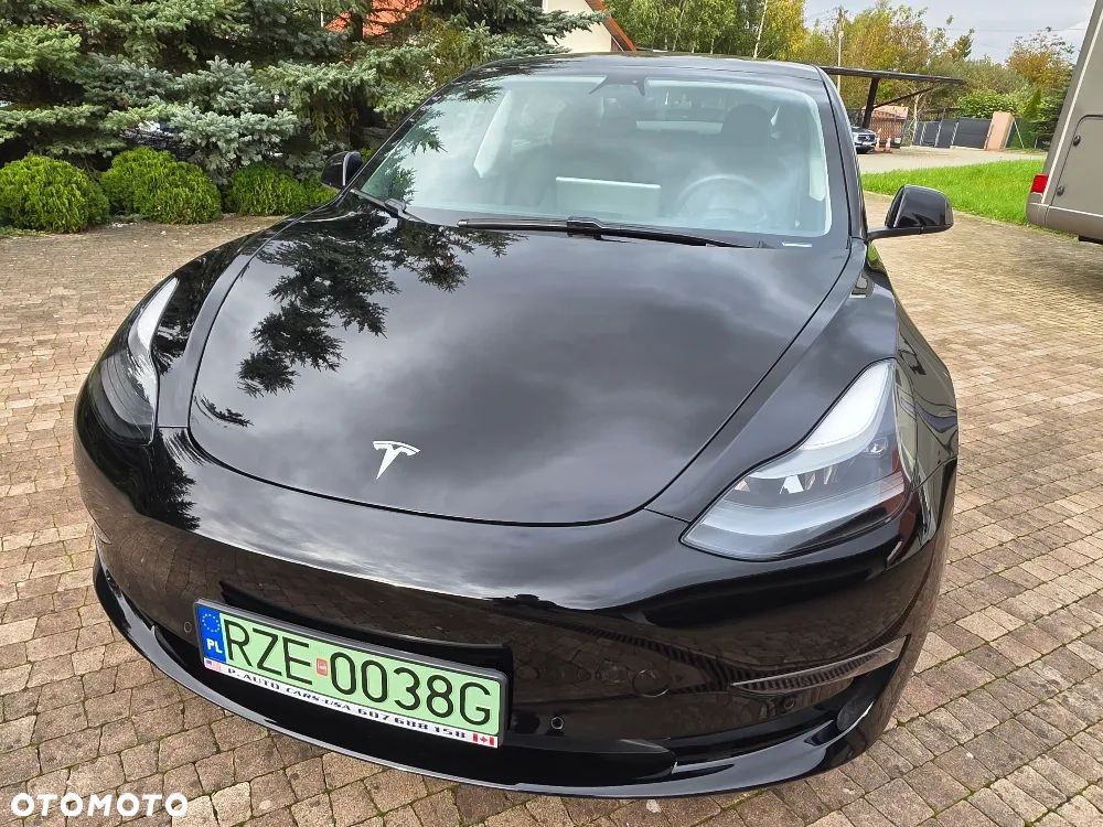 Tesla Model 3 Langstreckenbatterie Allradantrieb Dual Motor - 5