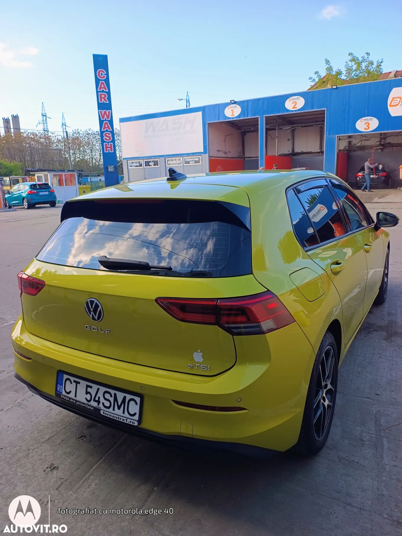 Volkswagen Golf - 10