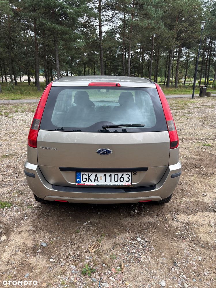 Ford Fusion 1.4 Ambiente - 3