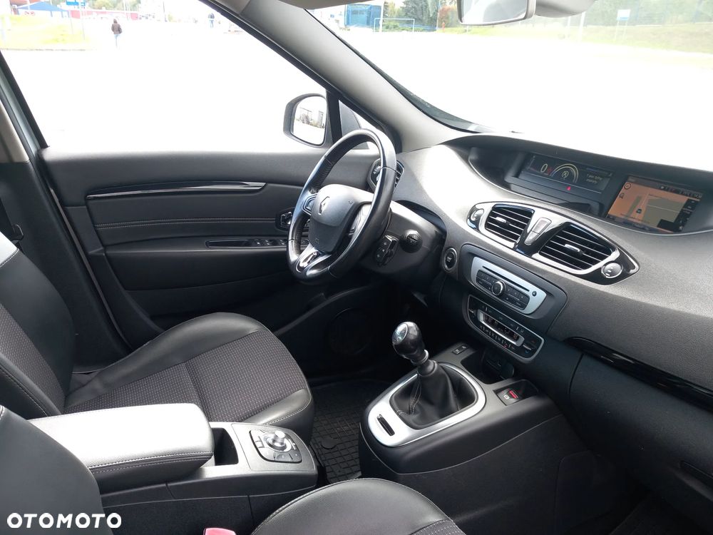 Renault Scenic dCi 110 Expression - 8