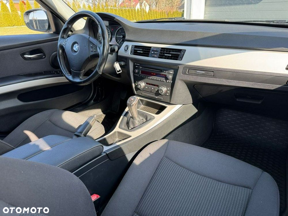 BMW Seria 3 318d DPF Edition Lifestyle - 7