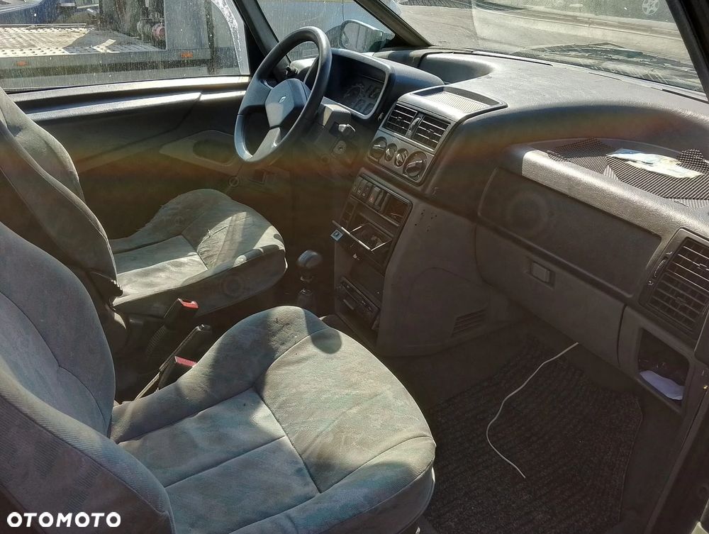 Renault Espace II (91-97r.) 2.2 B 110KM. Silnik J7T772(J7T 772)/J7T773(J7T 773)/J7T776(J7T 776) Skrzynia AR4/NG3/NG7 lakier NV596 – OTTOMAN GREEN.Cały na części. GWARANCJA !!!  Przód Tył Zestaw Komplet Drzwi Klapa Zderzak Błotnik Maska Grill Atrapa Szyba Pas Lampa Lusterko Boczki Fotel Kanapa Kokpit Deska Rozdzielcza Przełącznik Włącznik Sterownik Przewody Wiązka Instalacja Moduł Komputer Czujnik Listwa Pompa Alternator Wtryski Głowica Rozrusznik Kompresor Sprzęgło Dwumas Silnik Skrzynia ABS Klimatyzacji Paliwa Wspomagania Kolektor Turbina Przepustnica Zawór Chłodnica Koło Hak Belka Sanki Zawieszenie Mcpherson Półoś Amortyzator Wydech Tłumik Zacisk Most - 11