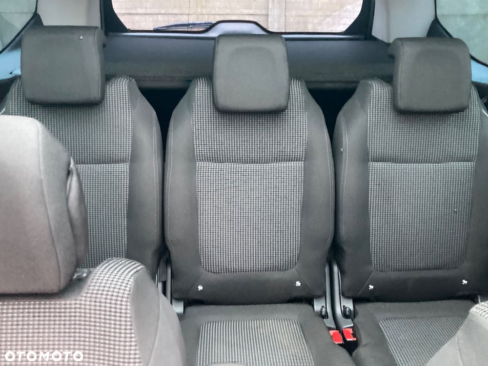 Peugeot 5008 - 18