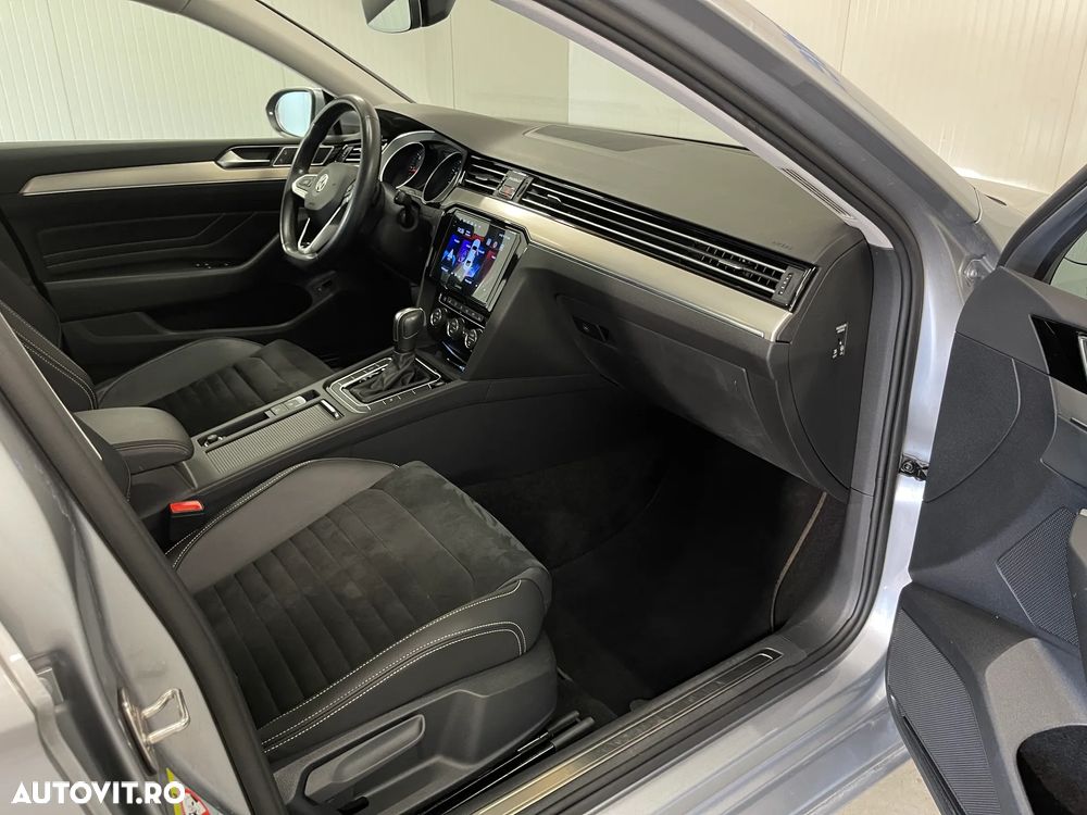 Volkswagen Passat 2.0 TDI DSG Highline - 9