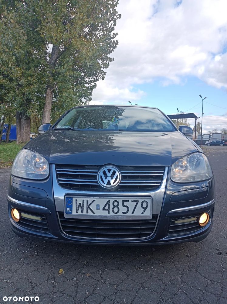Volkswagen Jetta 1.9 TDI Comfortline - 19