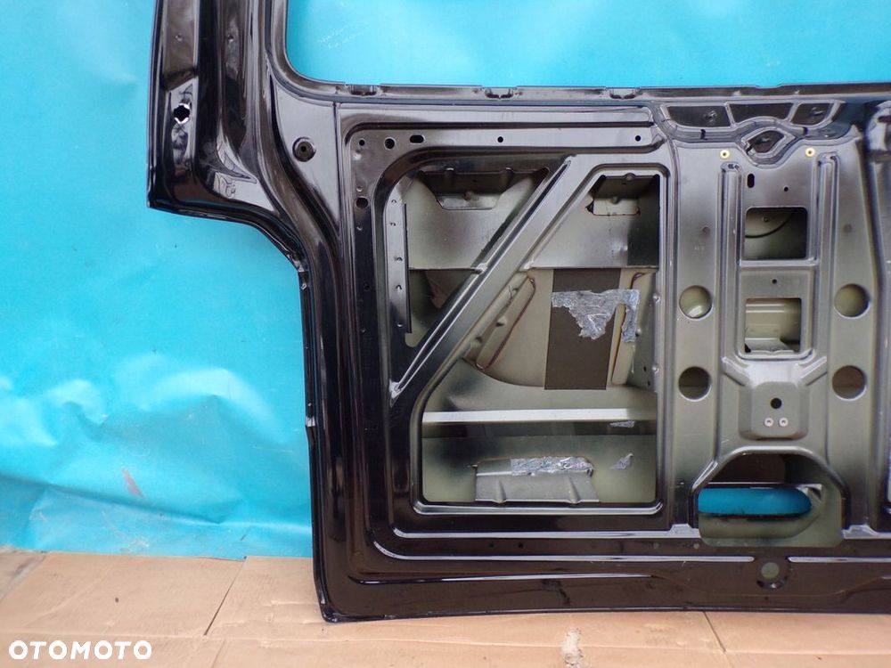 VW T6 CARAVELLE MULTIVAN 16- KLAPA TYLNA - 13