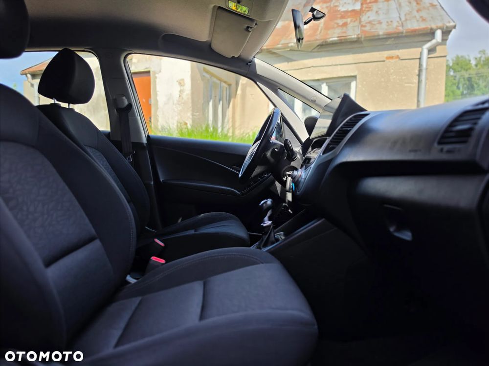 Hyundai ix20 - 24