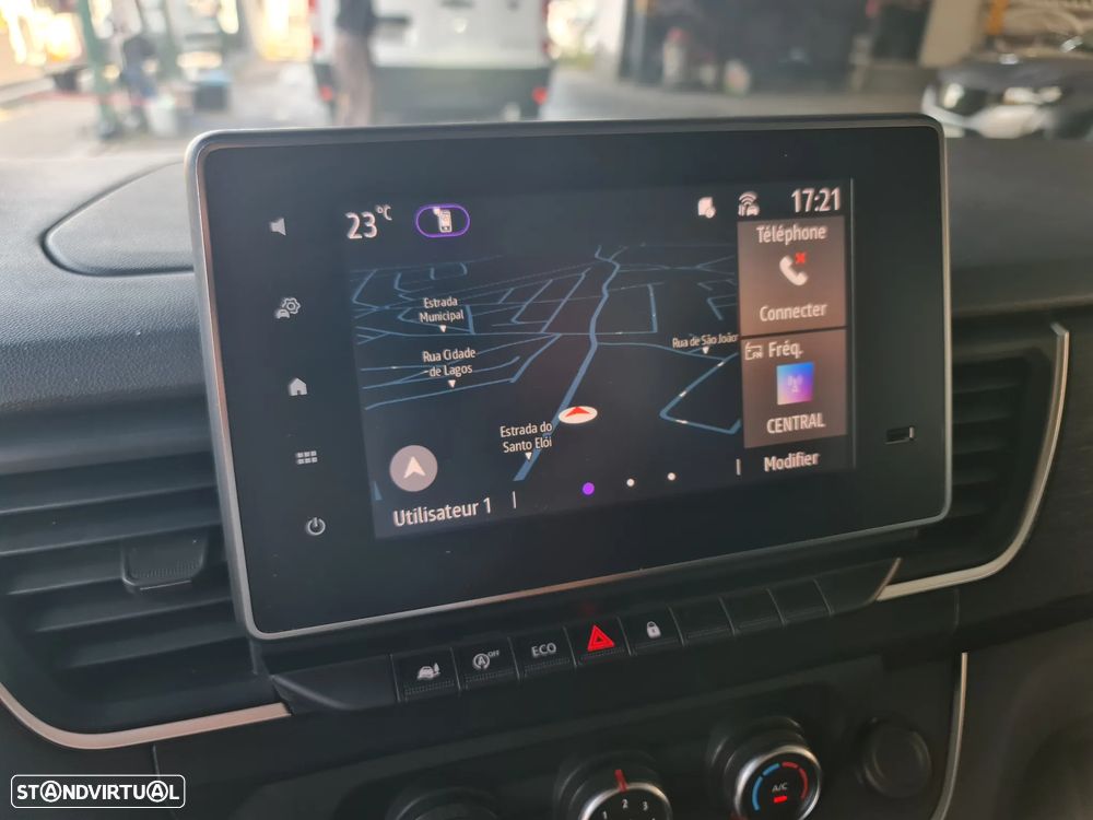 Renault Trafic 2.0 dCi 130cv GPS / CarPlay / Câmara /c/IVA dedutível - 29