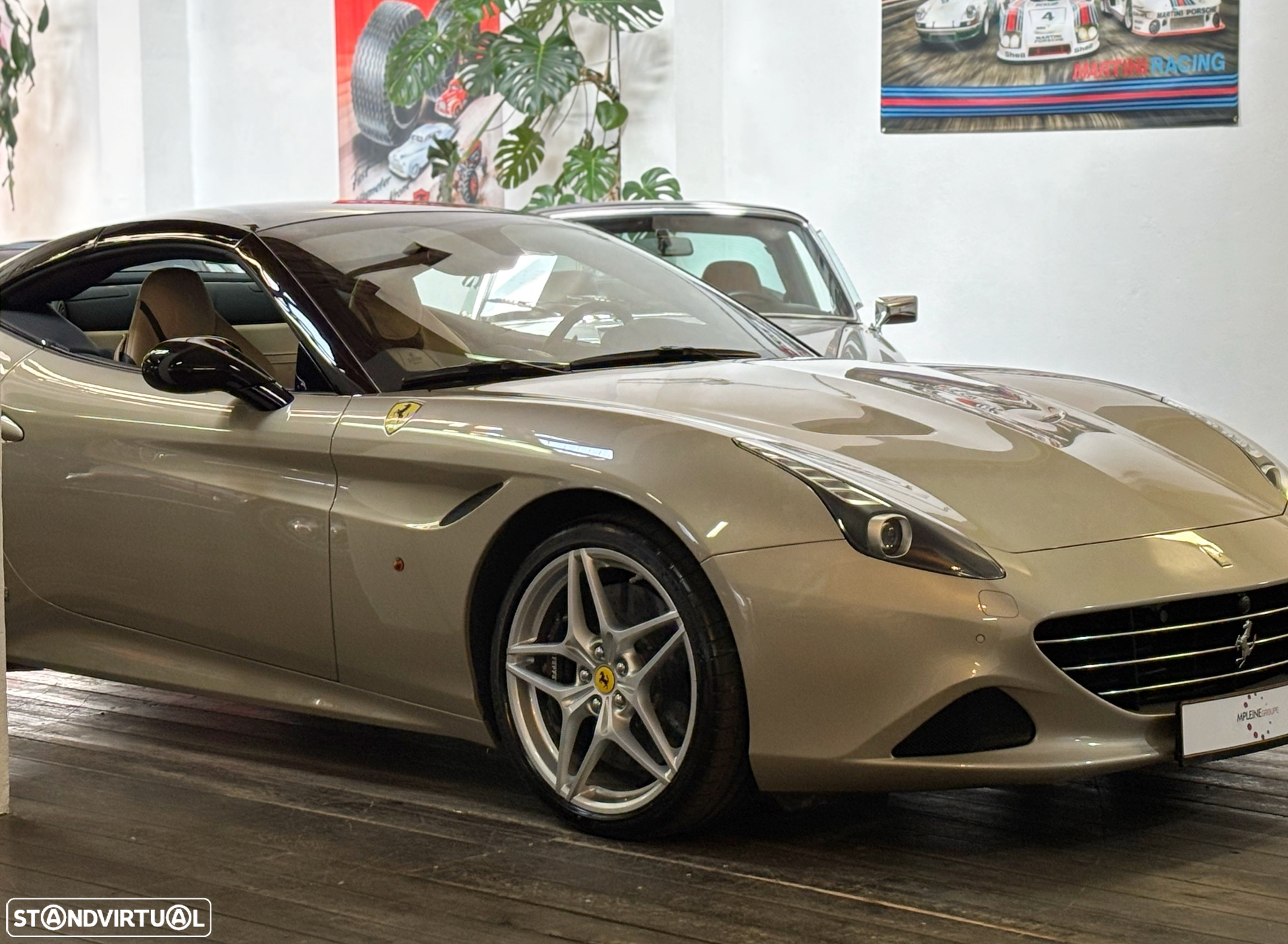 Ferrari California T - 2