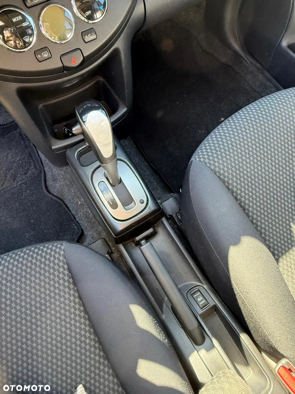 Nissan Note 1.6 Tekna - 9