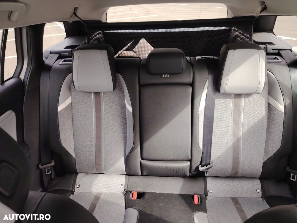 Opel Astra 1.5 D Business Elegance - 9