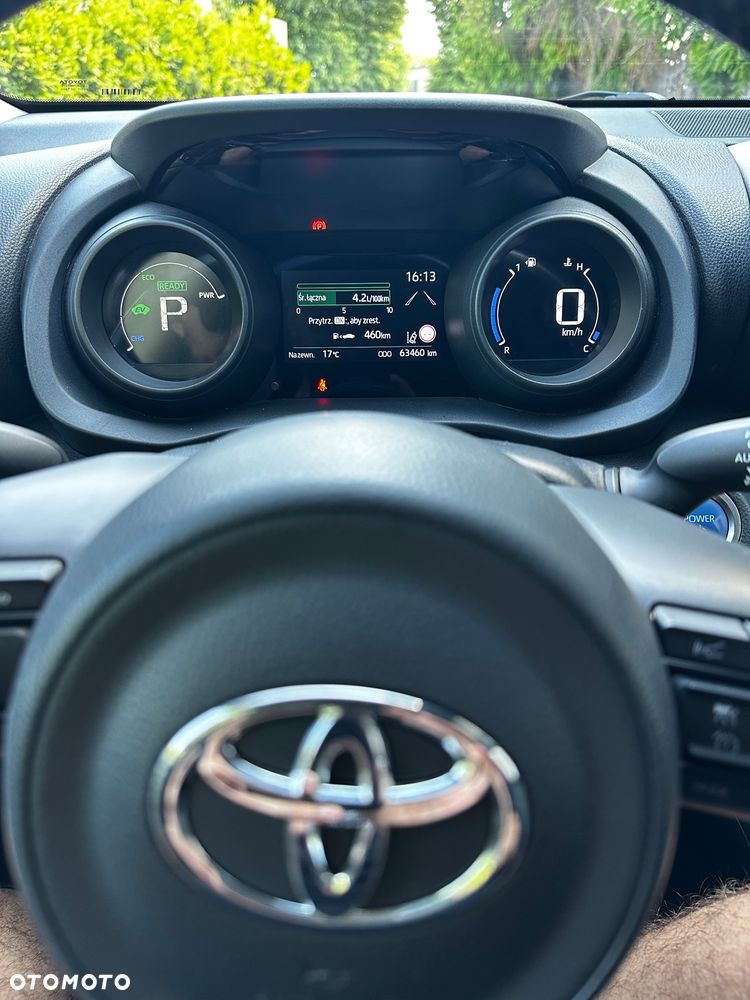 Toyota Yaris - 10