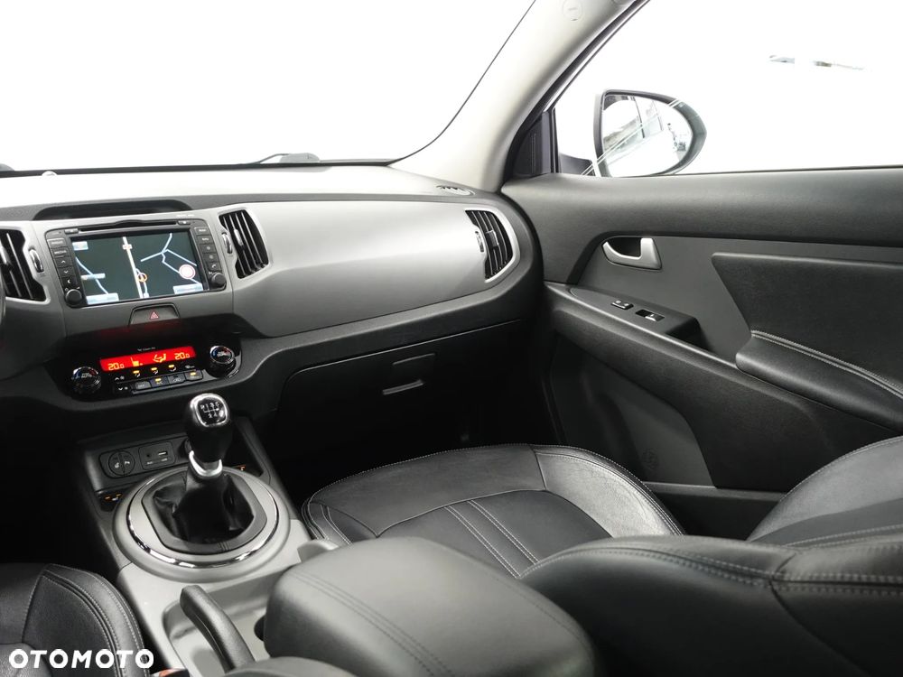 Kia Sportage 1.6 GDI 2WD ISG Dream-Team Edition - 29