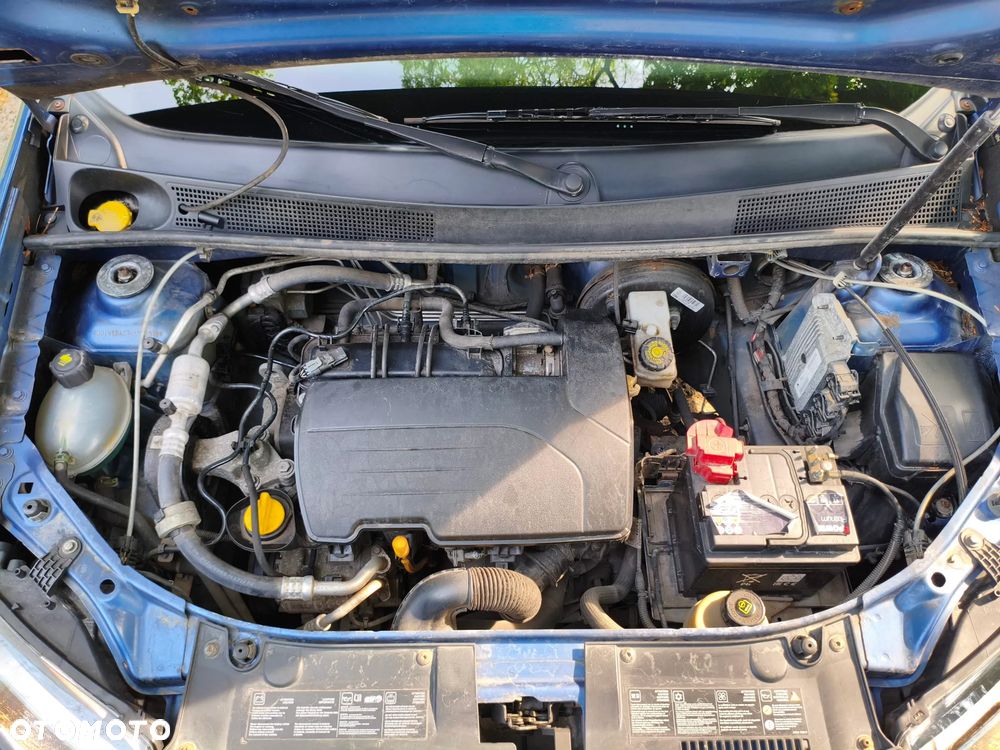 Dacia Logan 1.2 16V Laureate - 20