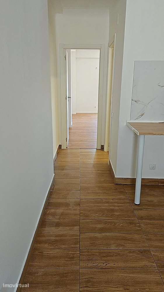 Apartamento T1 NOVO com varanda e jardim em Loures - Grande imagem: 4/9