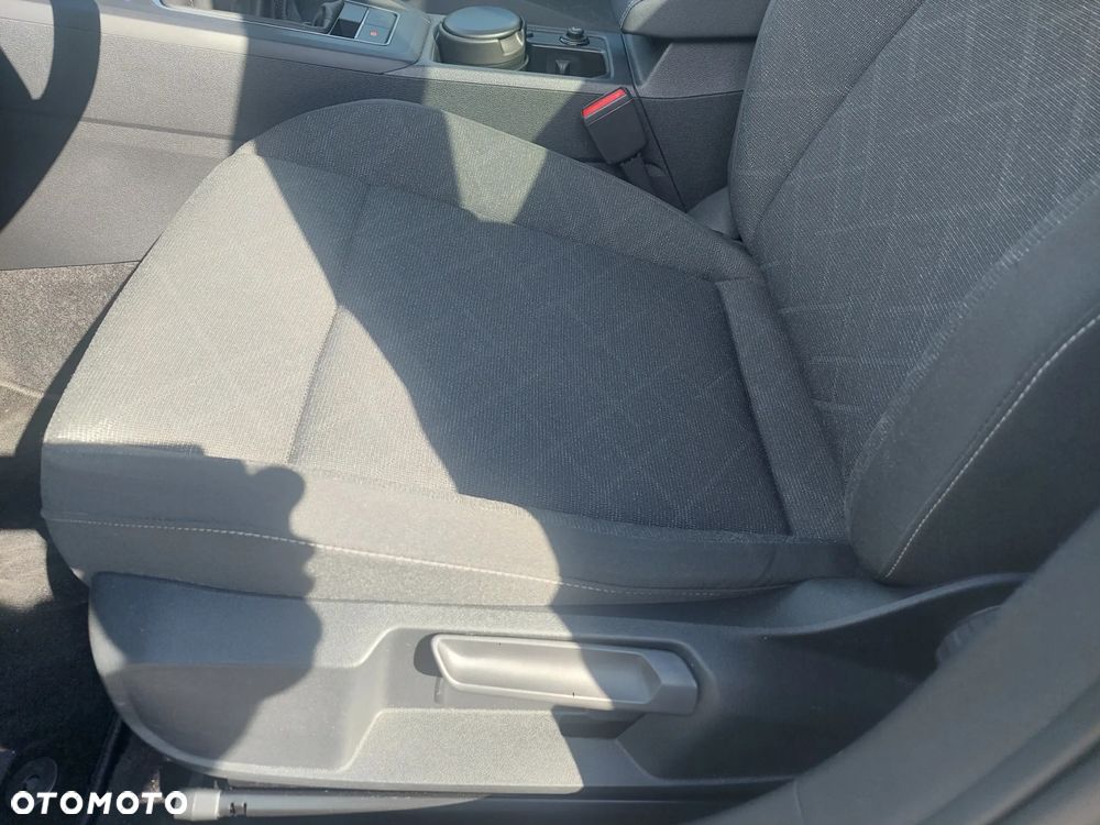 Volkswagen Golf 1.5 TSI Life Plus - 25
