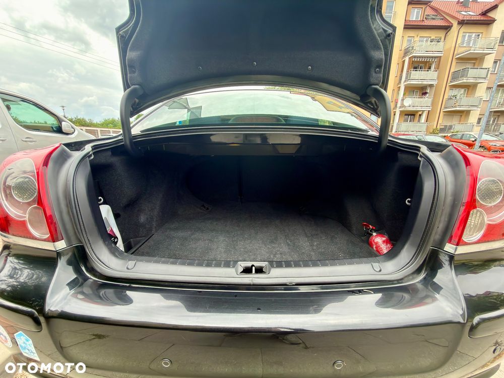Toyota Avensis 2.0 D-4D Luna - 12
