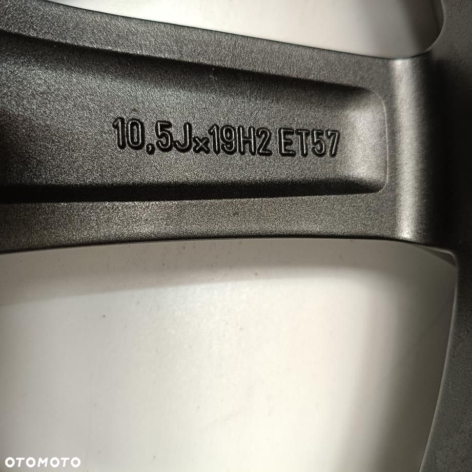 Alufelga 5x114,3 19 Maserati Levante 670044704 (F8448) - 6