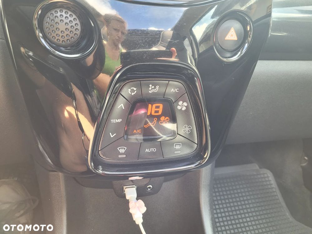 Toyota Aygo 1.0 VVT-i Color Edition - 8
